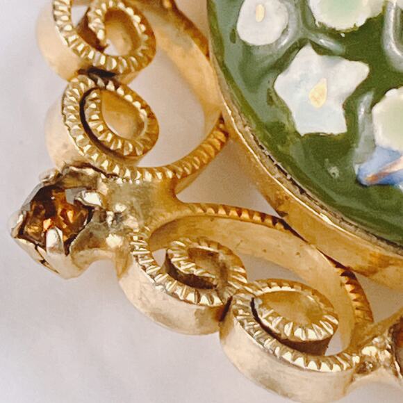 VTG Juliana D&E Brooch Signed Celebrity NY Enamel Porcelain Floral Gold Tone 60s - Picture 4 of 14